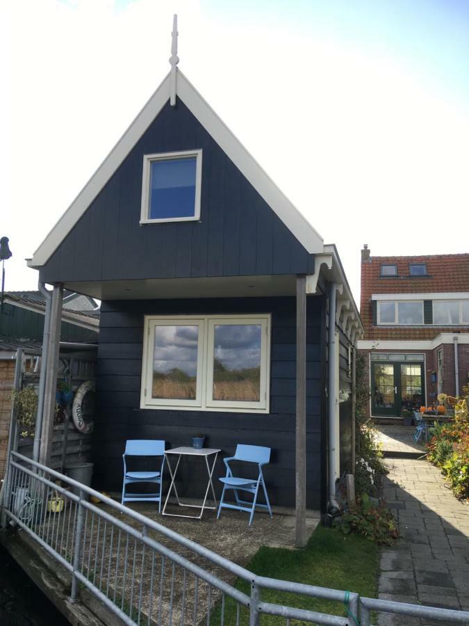 Het Pulletje Hotel Westzaan Bagian luar foto